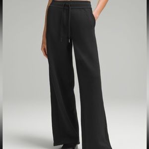 Scuba Mid Rise Wise Leg Pant